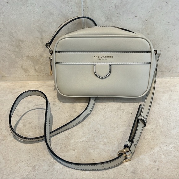 Marc Jacobs Crossbody Bag Cream - Picture 1 of 9